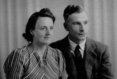Leonard Yeldham & Selina Caroline in 1941